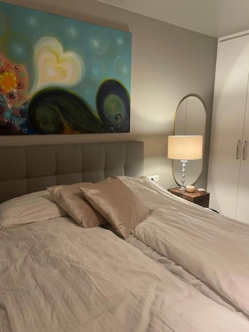 Beautiful Apartment Near Airport Njarthvik Exterior foto