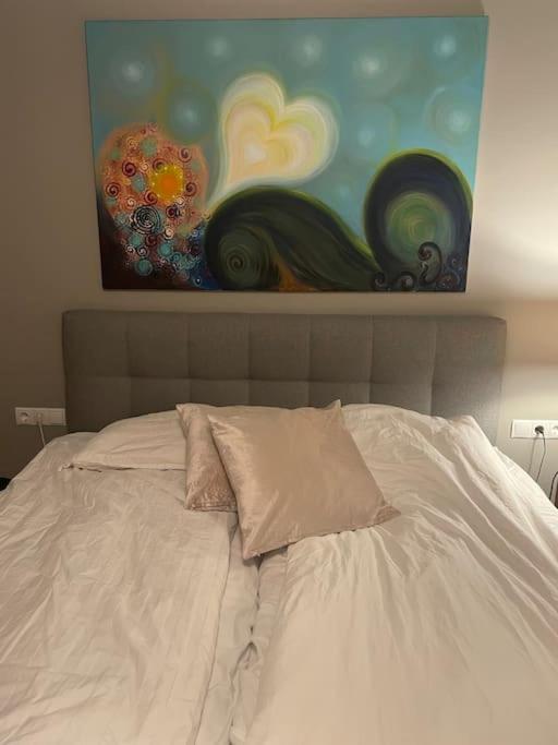 Beautiful Apartment Near Airport Njarthvik Exterior foto