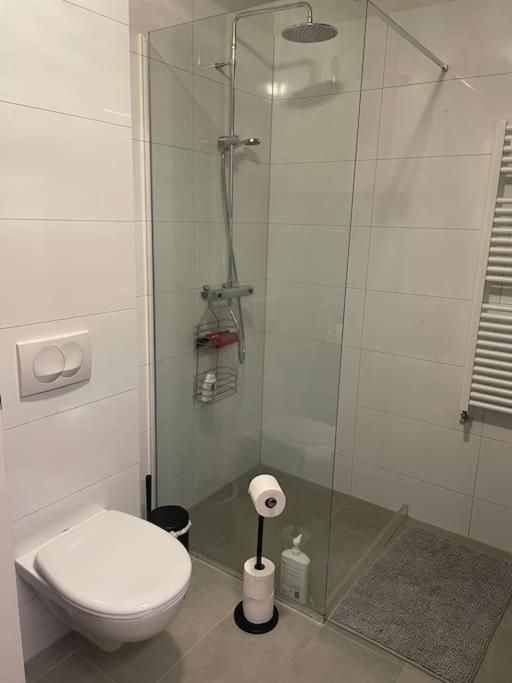 Beautiful Apartment Near Airport Njarthvik Exterior foto